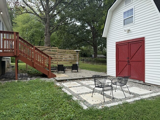 Building Photo - 1658 Foster Rd