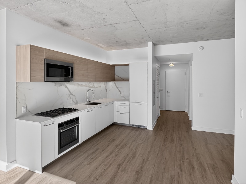 Building Photo - 167 N Desplaines St