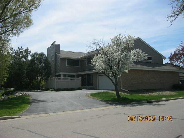 Exterior - 14021 W Tiffany Pl