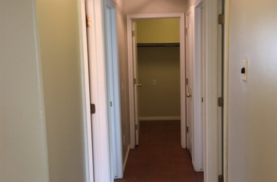 Building Photo - 540 E 450 N