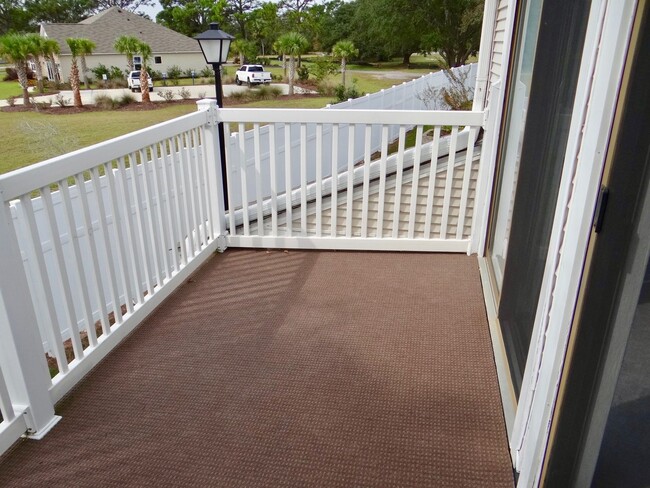 Building Photo - Spacious 2 bed/2 bath Deer Creek Villas-Su...