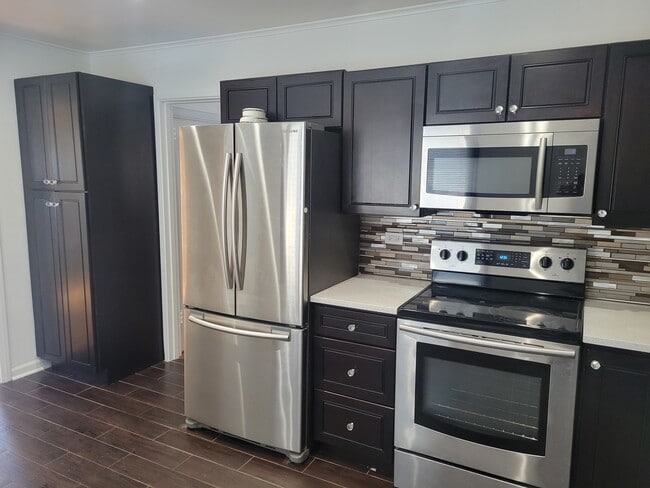 Building Photo - 2382 S Scott St