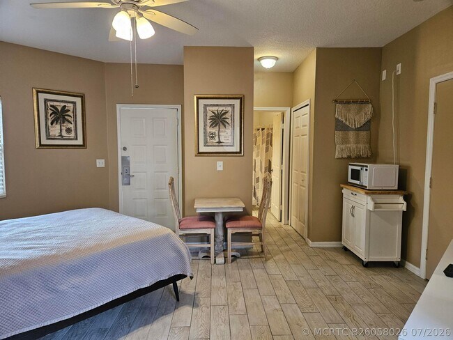 Building Photo - 9931 Perfect Dr