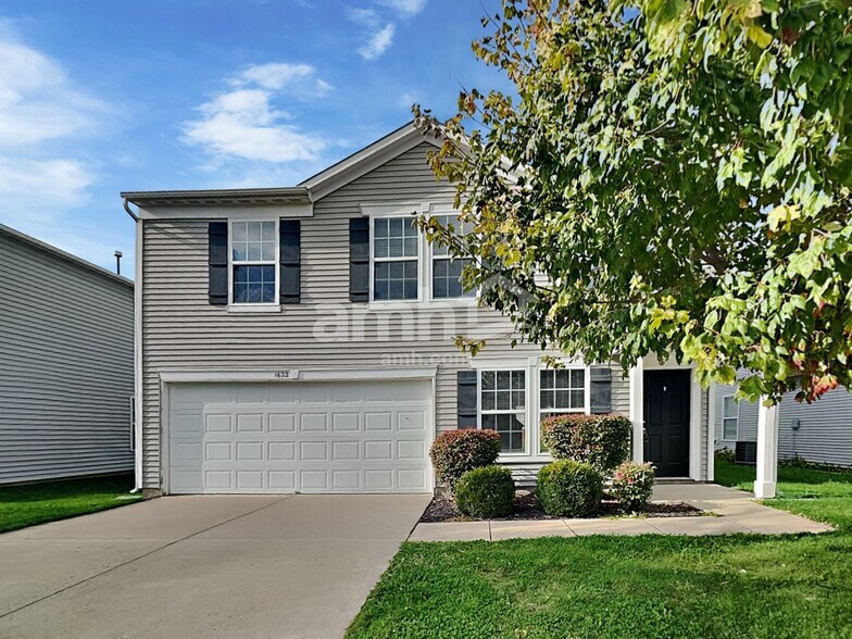 Primary Photo - 1622 Carriage Cir