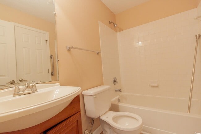 Building Photo - 3774 Hitchcock Way