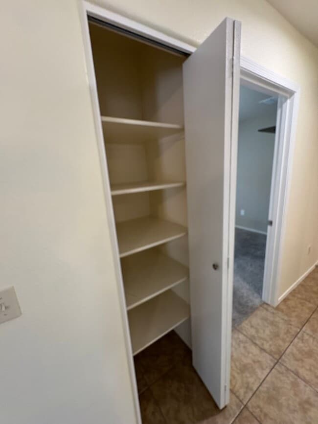 Building Photo - 4 bedroom two bath close to Cienega High S...
