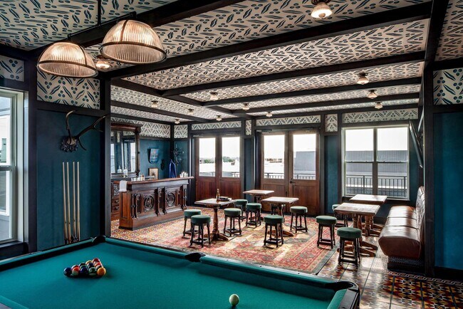 Building Photo - 1339 E St SE