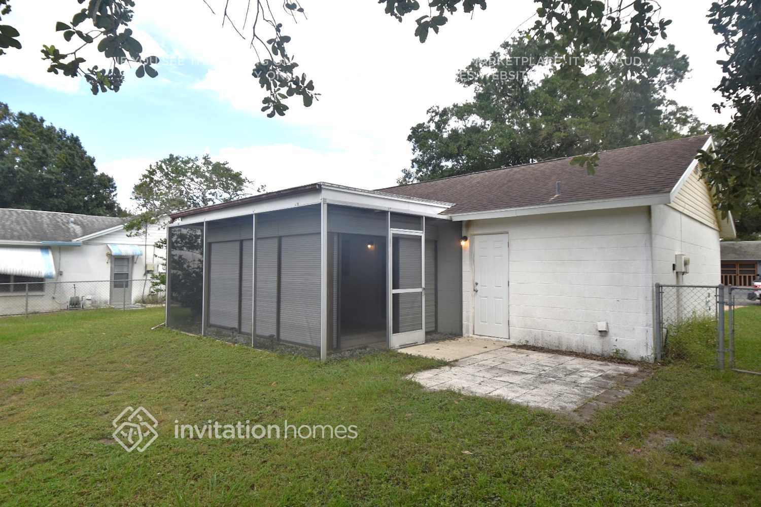 Building Photo - 3227 Lenwood Dr