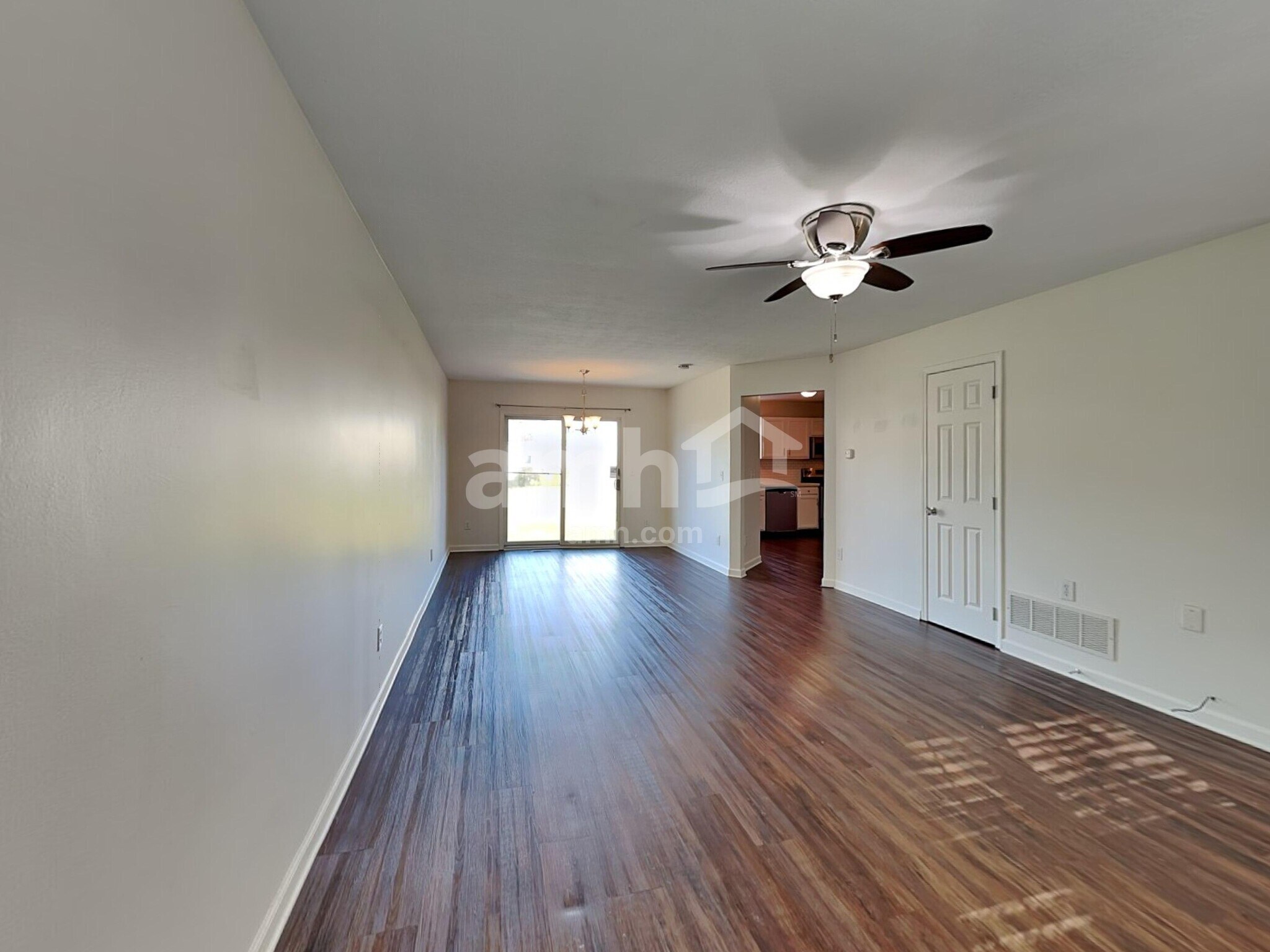 Building Photo - 2021 Belmont Dr
