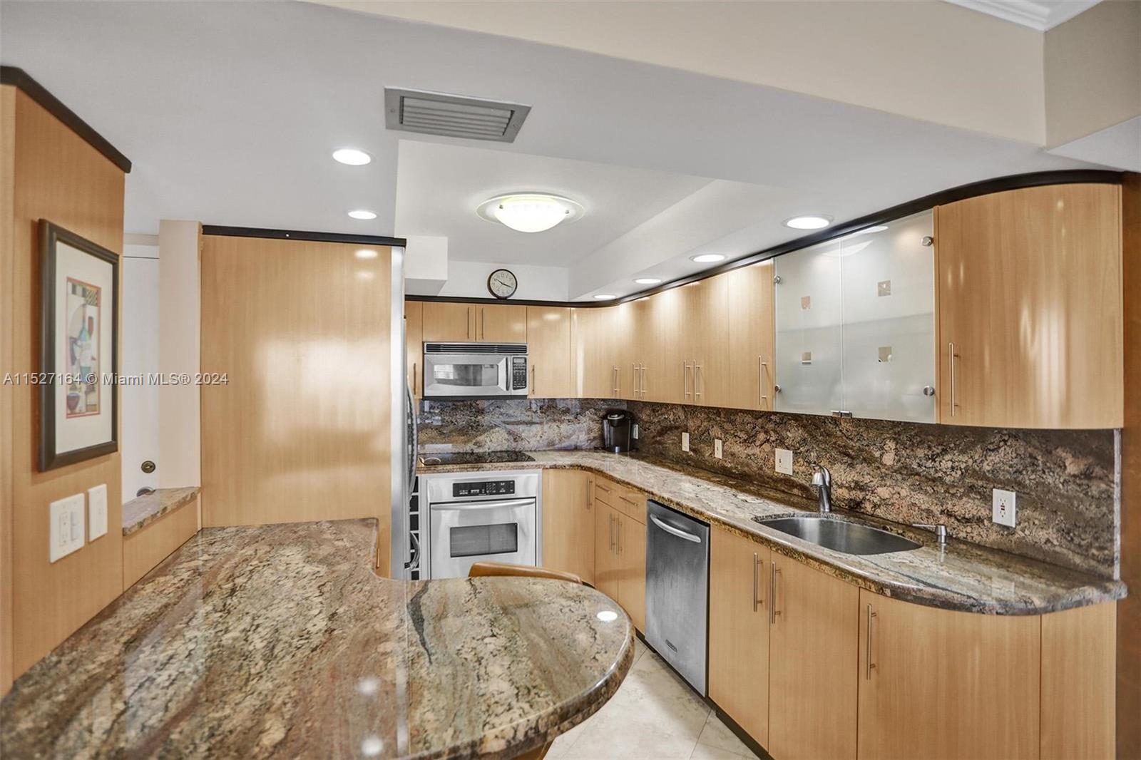 Building Photo - 2401 S Ocean Dr