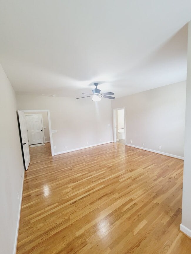 Building Photo - Beautiful Brick Ranch in Campbell County