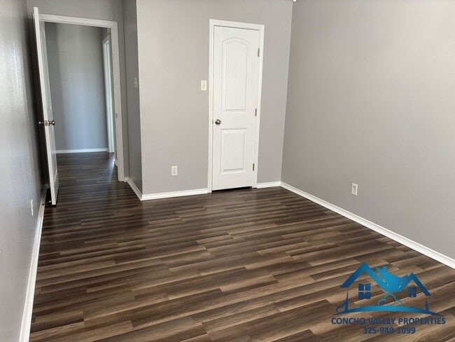 Building Photo - 2809 Ricks Dr