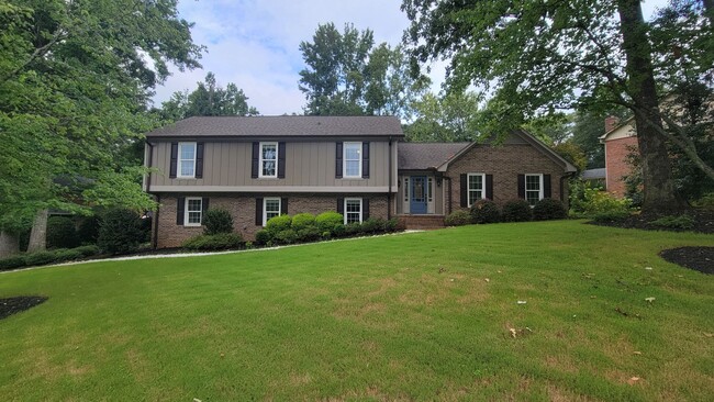 Primary Photo - 4 bed, 2.5 Bath Home Available in Sugar Creek