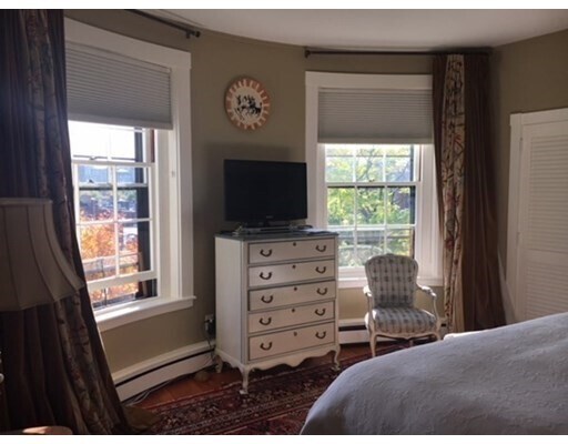 Building Photo - 92 Mount Vernon St