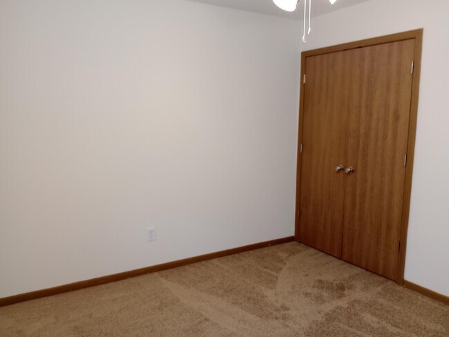 Building Photo - 5718 Canaveral Dr