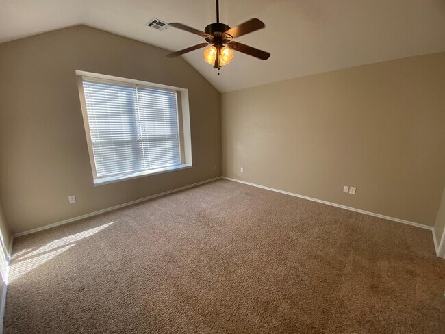 Building Photo - 2612 NW 164th Terrace