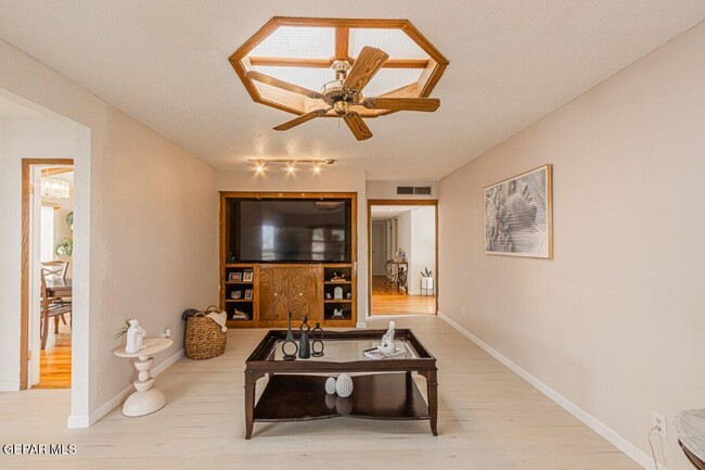Building Photo - 2425 Anise Dr