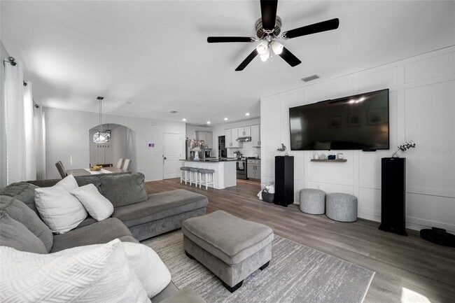 Building Photo - 16826 Secret Meadow Dr