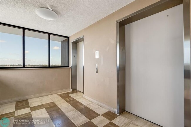 Building Photo - 7050 NW 44th St