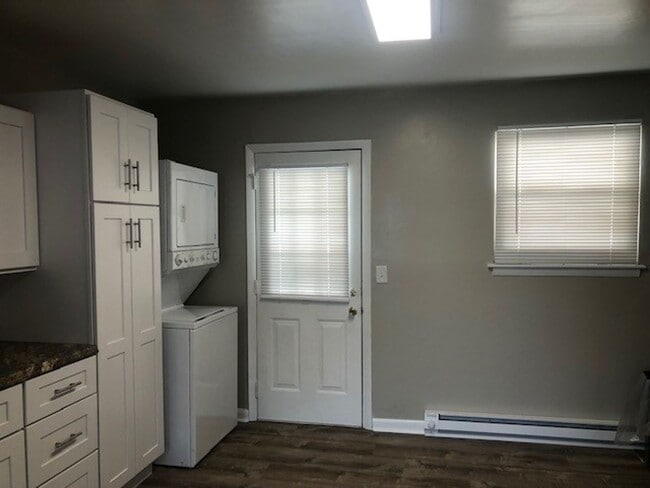 Building Photo - 1014 Woronoca Ave