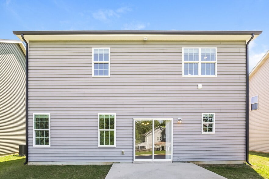 Building Photo - 105 Sloan Dr