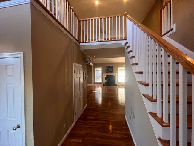 Building Photo - Beautiful 4 Bed in Hamburg!