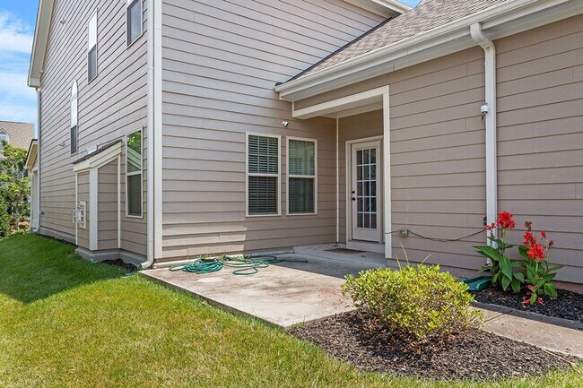 Building Photo - 1121 Survada Ln
