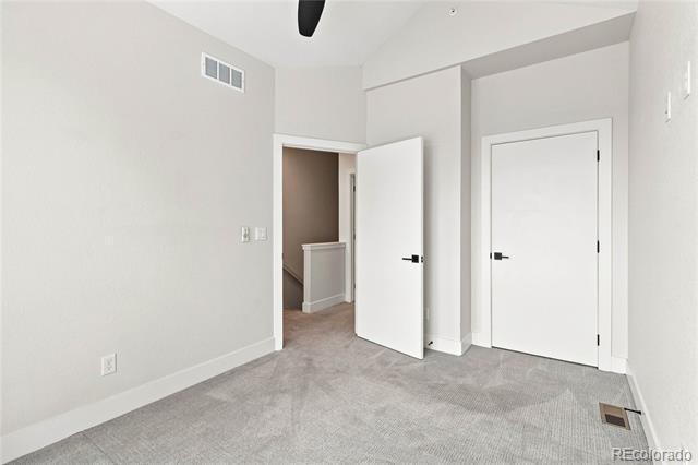 Building Photo - 5256 W 16th Ave