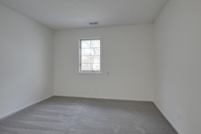 Bedroom 2 - 2042 Pathways Dr