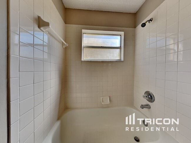 Building Photo - 4710 S Dawnmeadow Ct