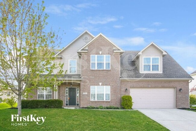 Building Photo - 2135 Woodfield Dr