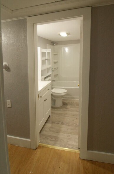 Building Photo - 125 Bow St