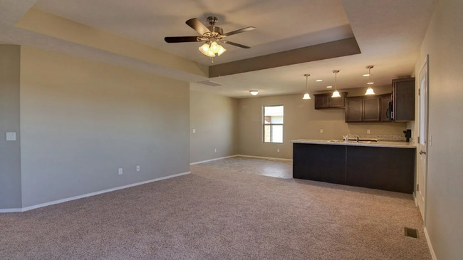 Building Photo - 3 Bedroom Rental in Republic with fenced i...