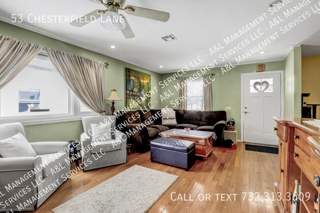 Building Photo - 53 Chesterfield Ln