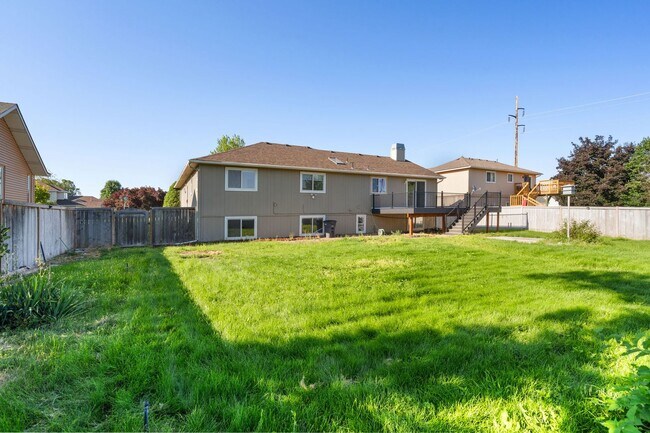 Building Photo - Spacious 4 Bed, 3 Bath Home | Central Vall...