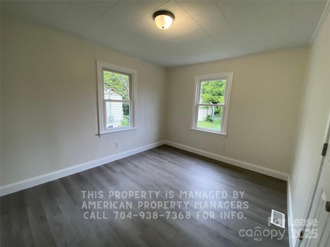 Building Photo - 124 Ackert Ave