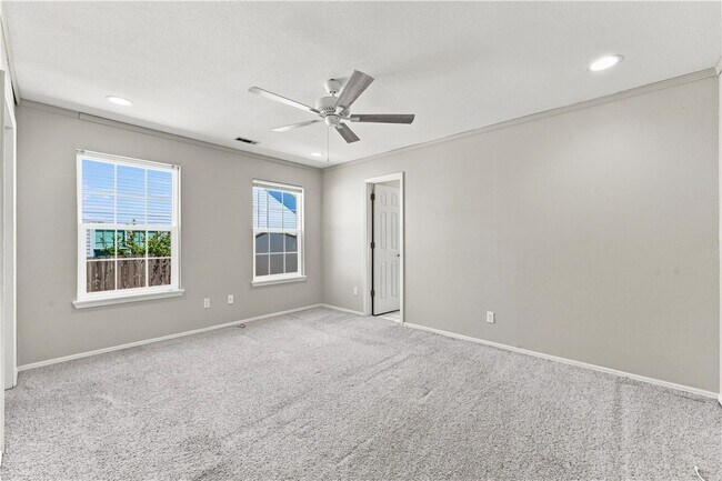 Building Photo - 1701 S Beth Dr