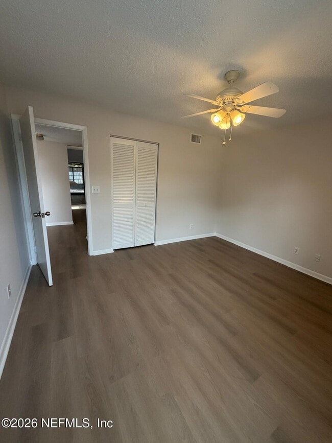 Building Photo - 5557 Greatpine Ln S