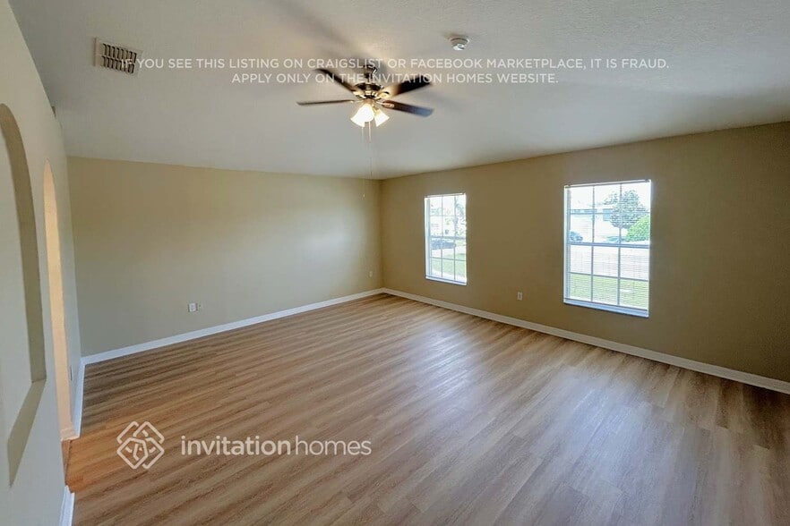 Building Photo - 5020 Spanish Oaks Blvd