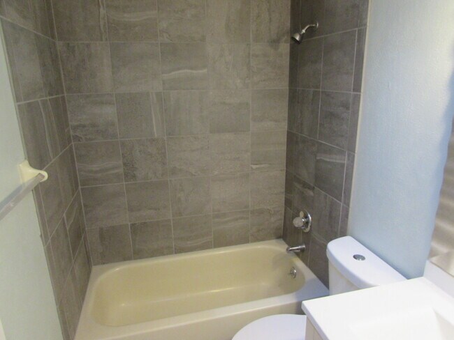 Building Photo - IntraCoastal Single Family Home