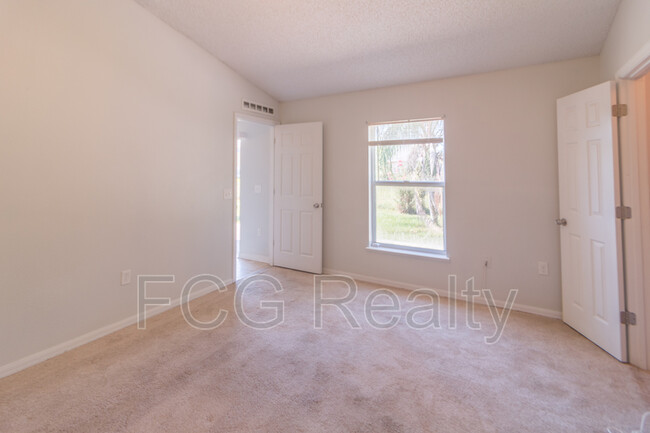 Building Photo - 529 Peace Dr