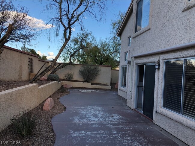 Building Photo - 9724 Sandmist Ave