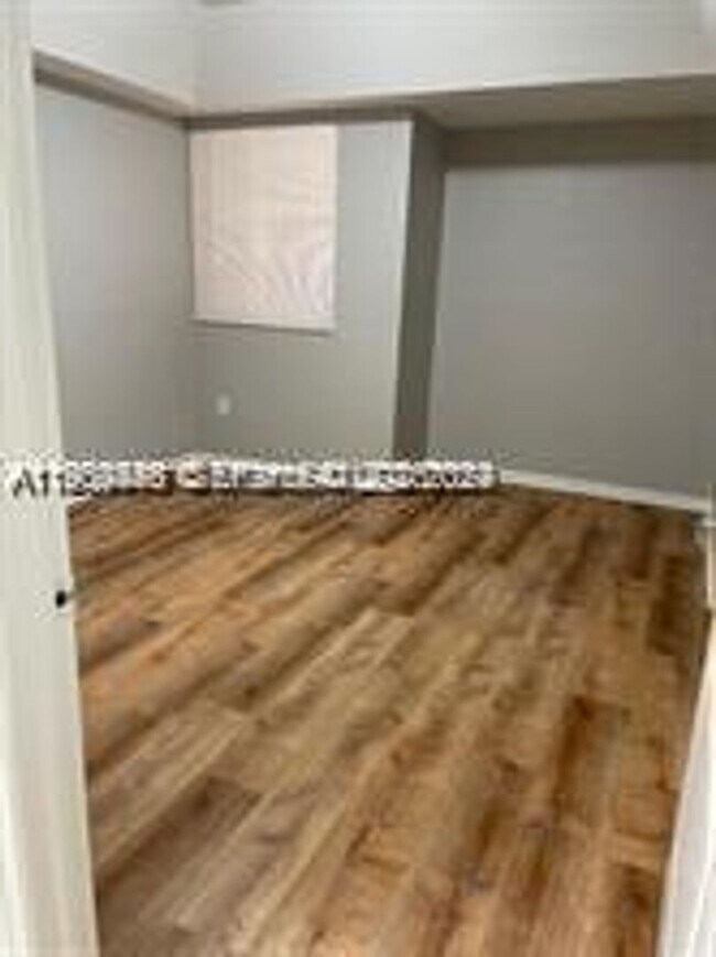 Building Photo - 7542 NW 175th St