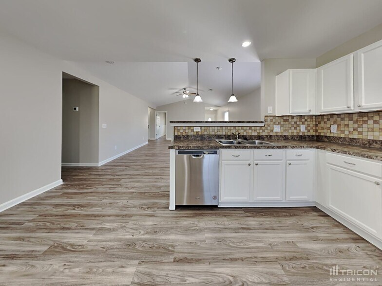 Building Photo - 149 Moores Creek Dr