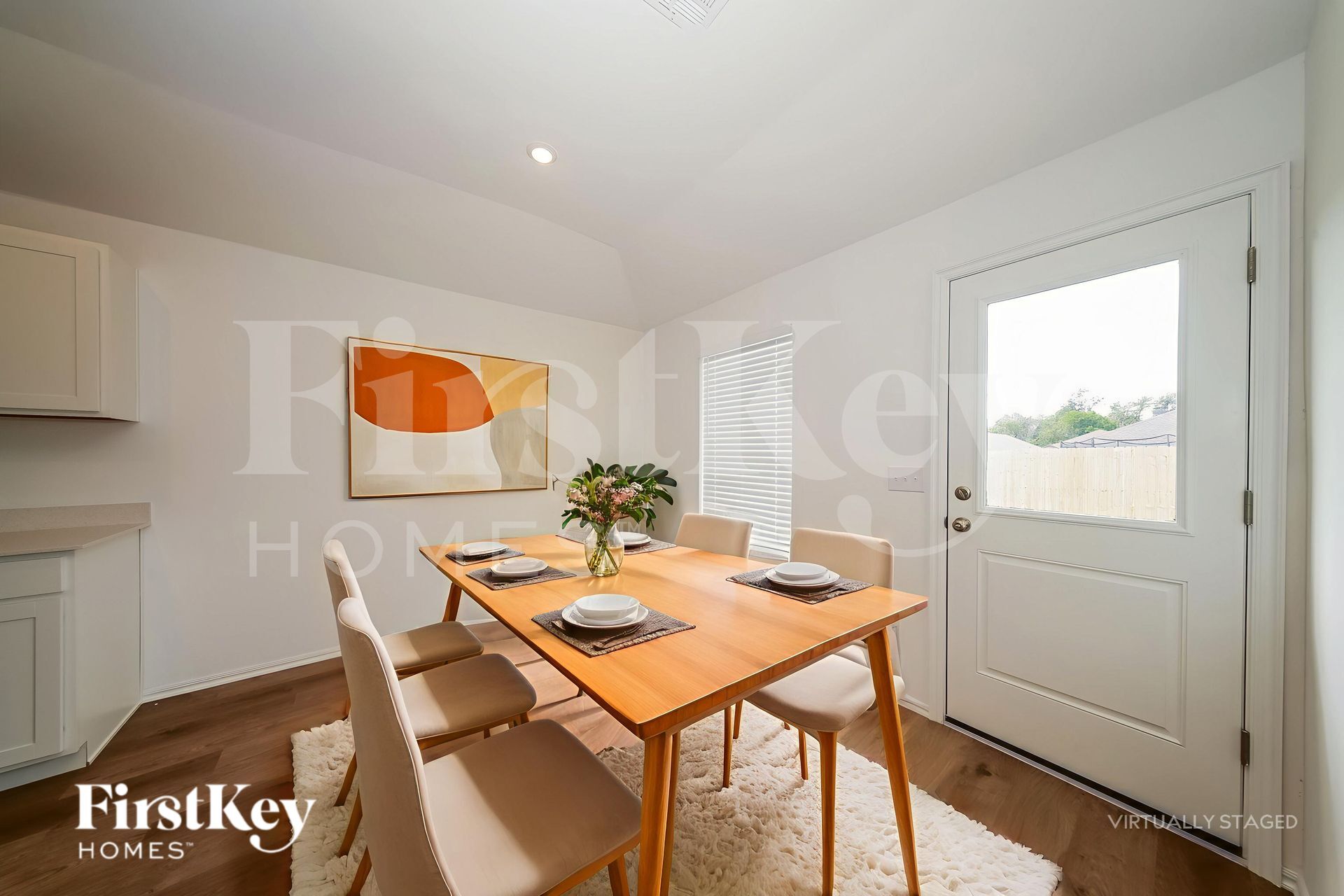 Building Photo - 433 Labelle Ln