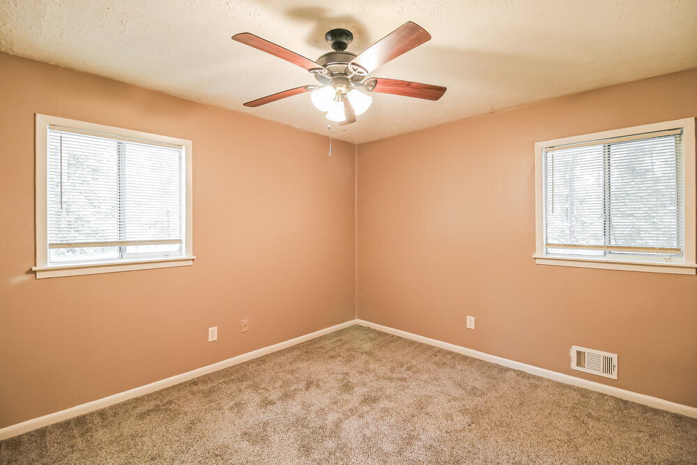 Building Photo - 10192 Port Royal Ct