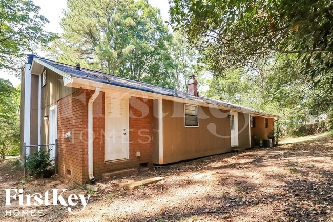 Building Photo - 3960 Watkins Way