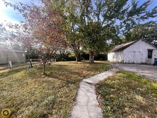 Building Photo - 3-Bed 1-Bath House