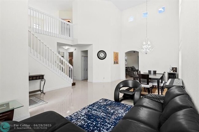 Building Photo - 9728 Vineyard Ct