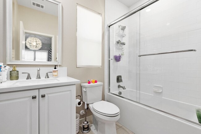 Building Photo - Beautiful 5 bedroom home in Heart of Carmel Valley